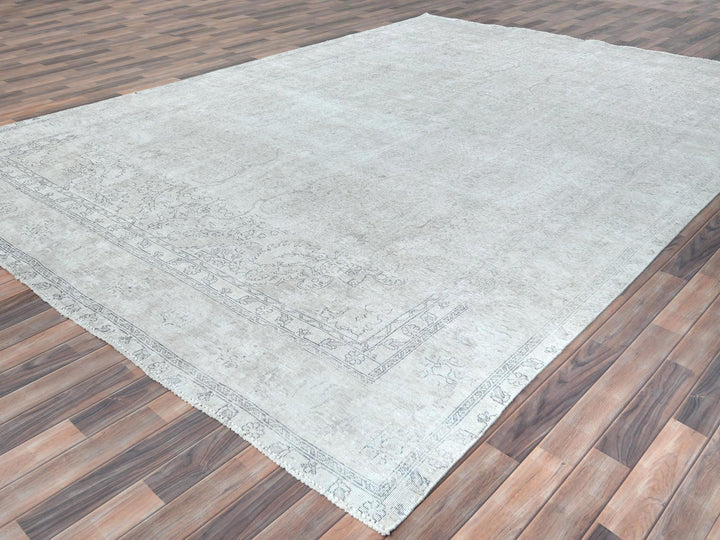 9'7" x 13'2" Vintage Hand Knotted Beige Worn Wool Rectangle Oriental Rug - MOA10281125