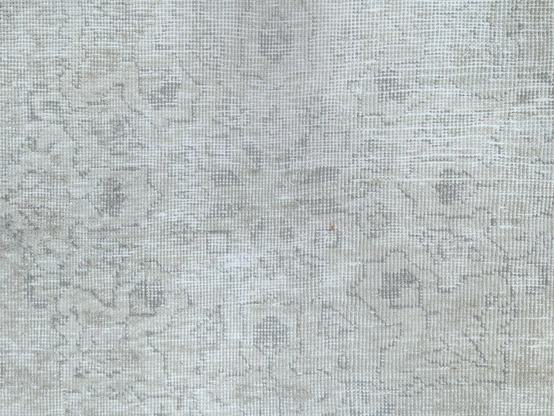 9'7" x 13'2" Vintage Hand Knotted Beige Worn Wool Rectangle Oriental Rug - MOA10281125