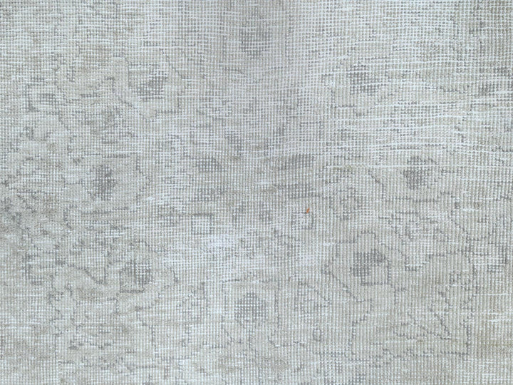 9'7" x 13'2" Vintage Hand Knotted Beige Worn Wool Rectangle Oriental Rug - MOA10281125