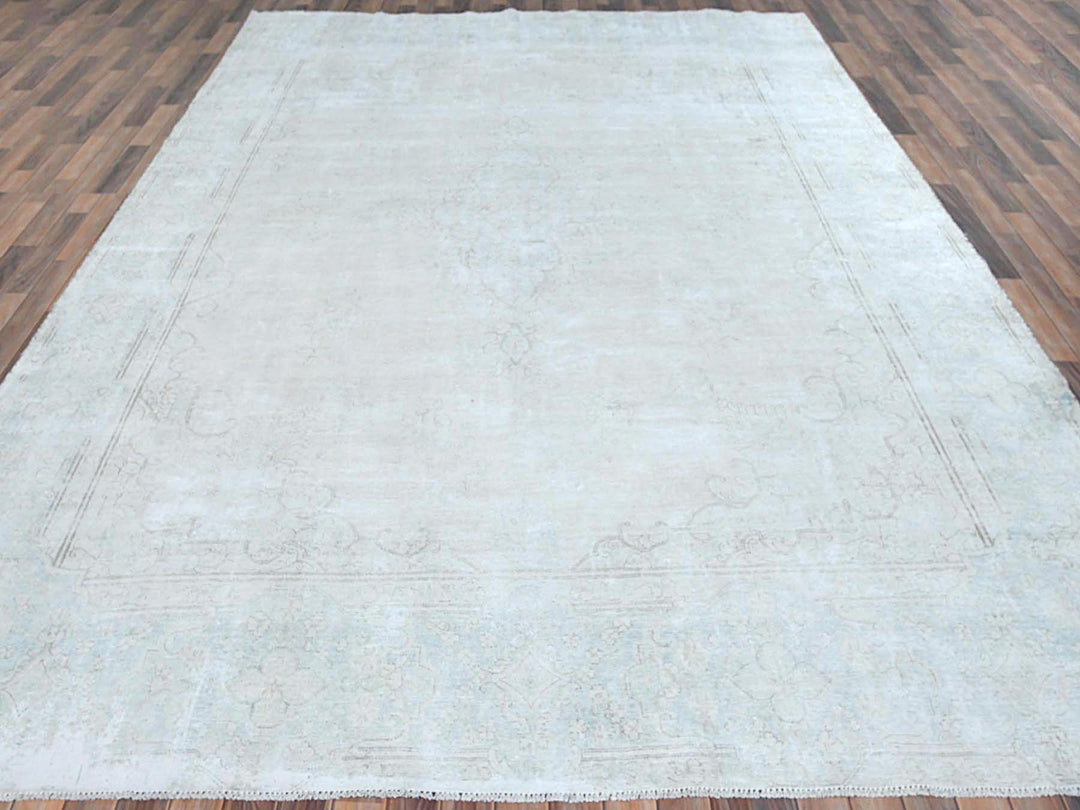 9'8" x 12'10" Vintage Hand Knotted Beige Worn Wool Rectangle Oriental Rug - MOA10281248