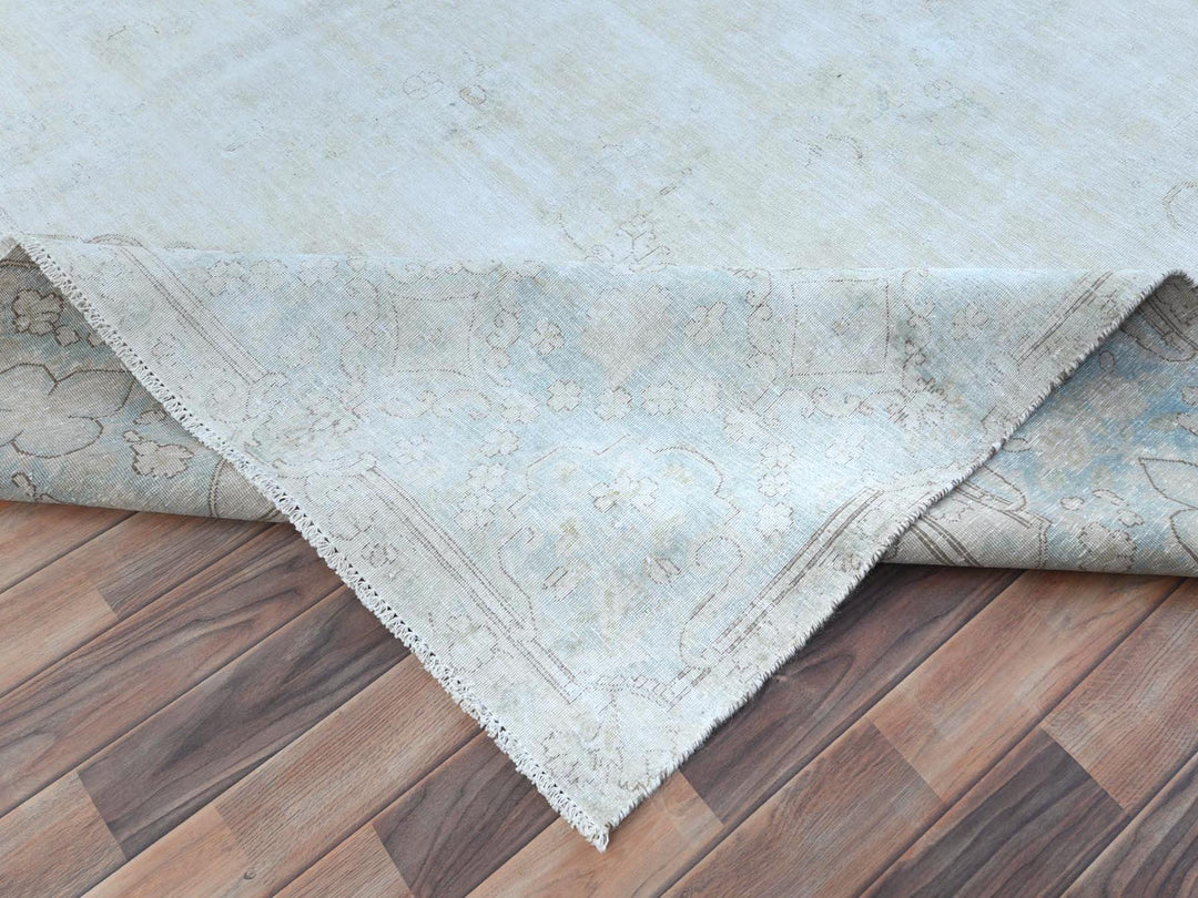9'8" x 12'10" Vintage Hand Knotted Beige Worn Wool Rectangle Oriental Rug - MOA10281248
