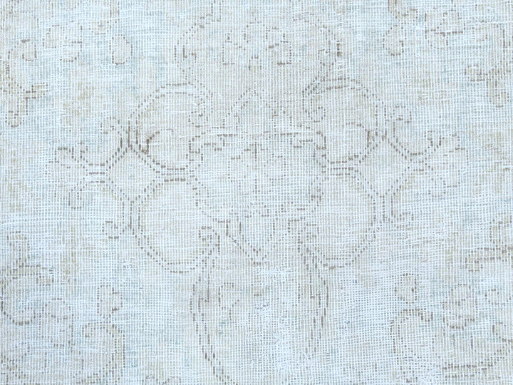 9'8" x 12'10" Vintage Hand Knotted Beige Worn Wool Rectangle Oriental Rug - MOA10281248
