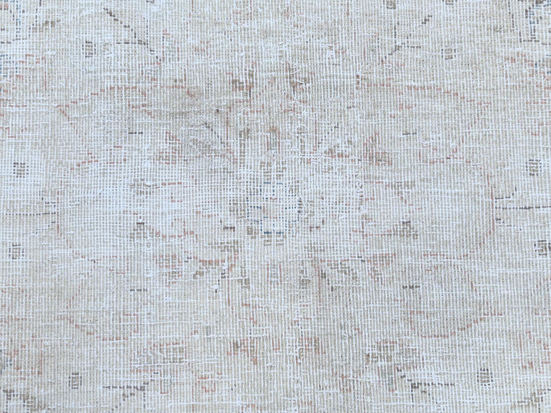 9'4" x 13'1" Vintage Hand Knotted Pink Worn Wool Rectangle Oriental Rug - MOA10281251