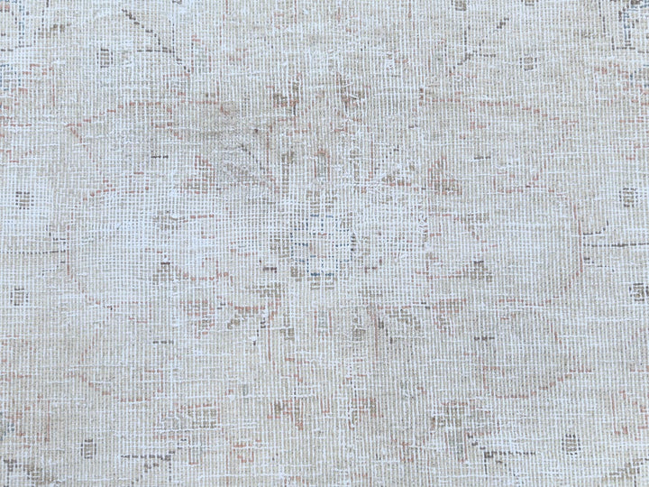 9'4" x 13'1" Vintage Hand Knotted Pink Worn Wool Rectangle Oriental Rug - MOA10281251