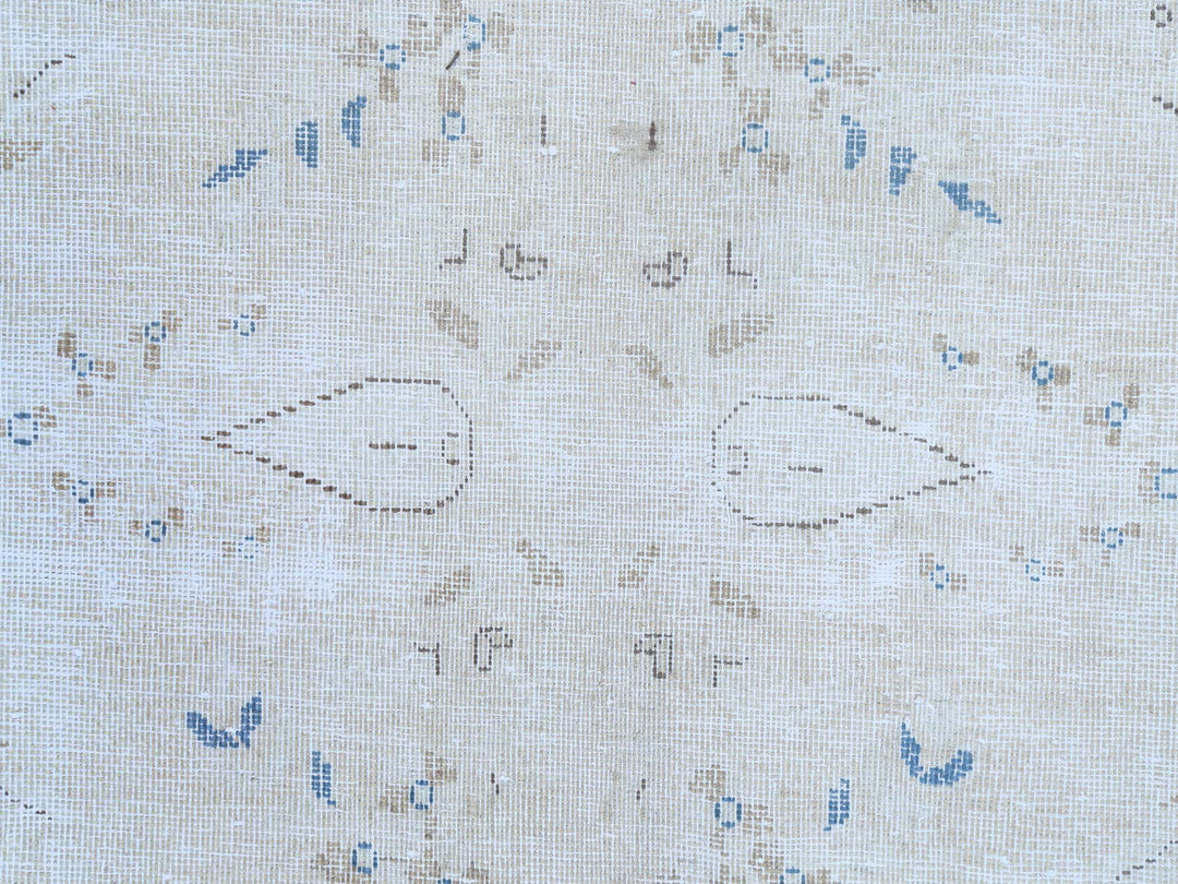 9'6" x 12'6" Vintage Hand Knotted Ivory Worn Wool Rectangle Oriental Rug - MOA10281259