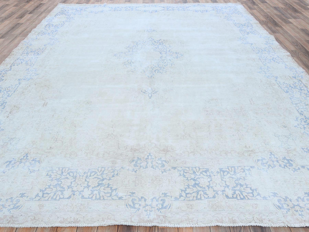 9'7" x 12'9" Vintage Hand Knotted Blue Worn Wool Rectangle Oriental Rug - MOA10281265