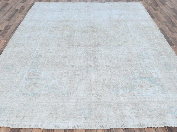 8'1" x 10'9" Vintage Hand Knotted Beige Worn Wool Rectangle Oriental Rug - MOA10281285