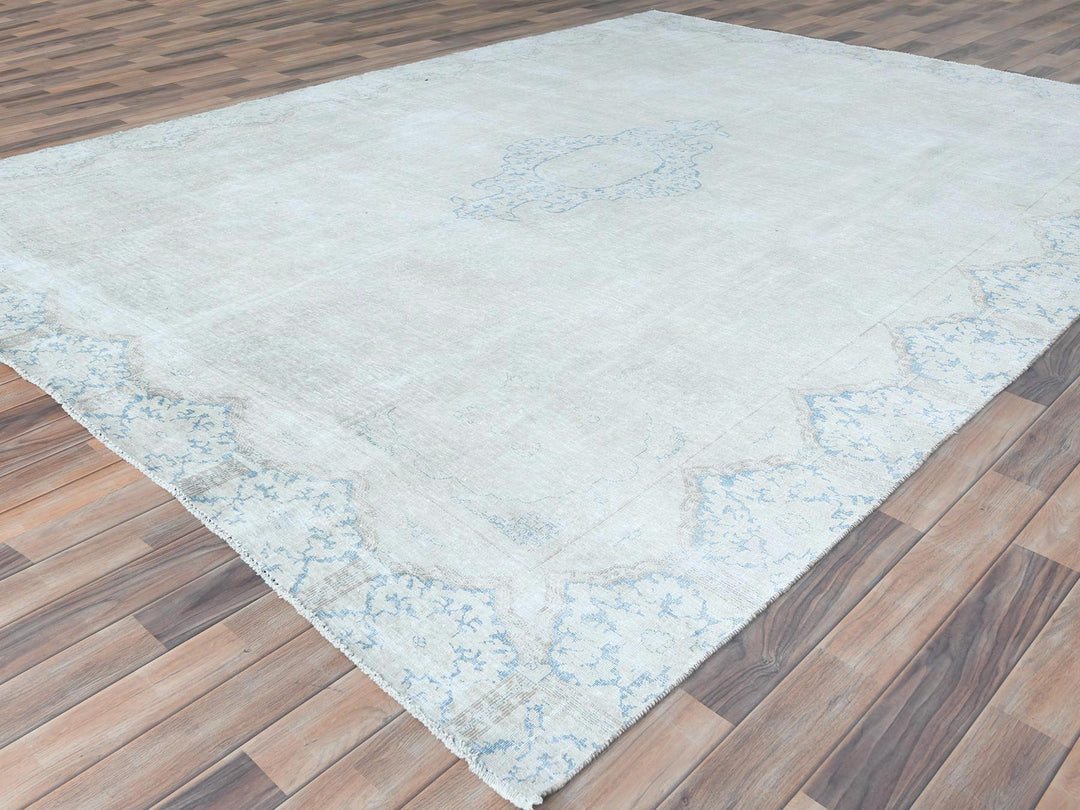 8'8" x 11'8" Vintage Hand Knotted Ivory Worn Wool Rectangle Oriental Rug - MOA10281610