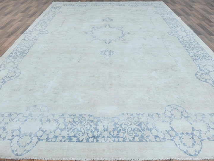 9'7" x 13'10" Vintage Hand Knotted Blue Worn Wool Rectangle Oriental Rug - MOA10281617