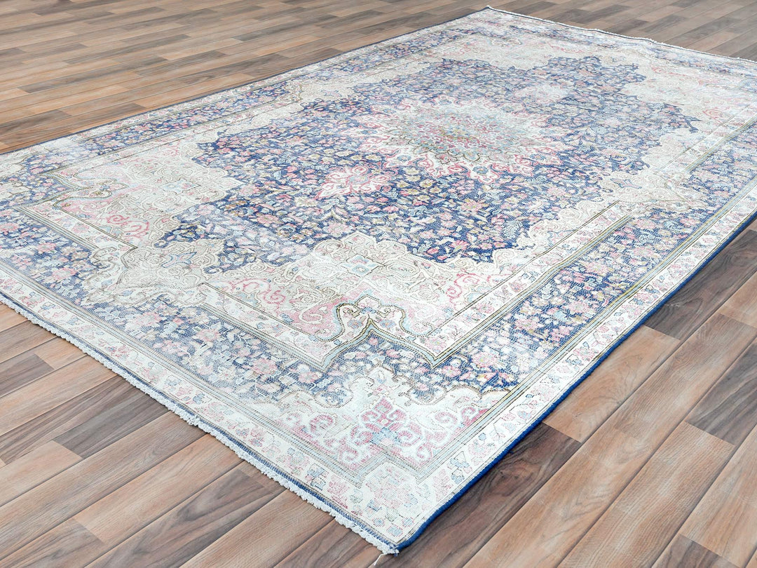 5'9" x 9'7" Vintage Hand Knotted Blue Worn Wool Rectangle Oriental Rug - MOA10281634