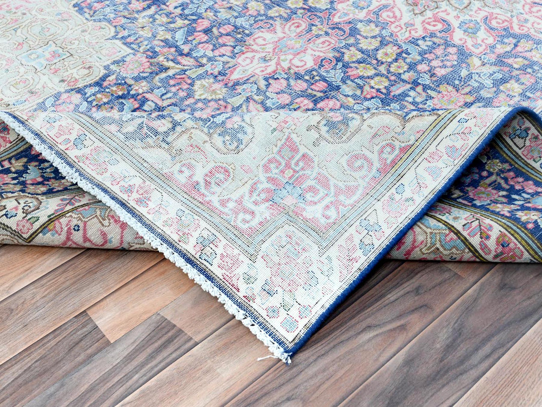 5'9" x 9'7" Vintage Hand Knotted Blue Worn Wool Rectangle Oriental Rug - MOA10281634