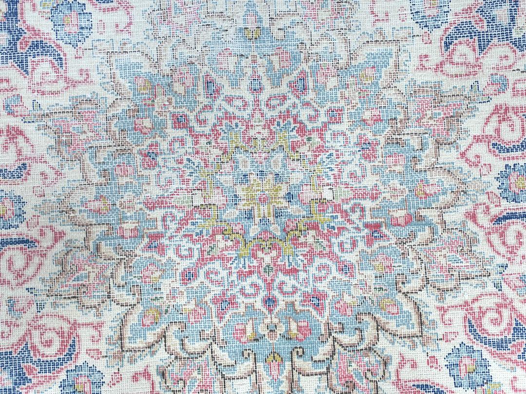 5'9" x 9'7" Vintage Hand Knotted Blue Worn Wool Rectangle Oriental Rug - MOA10281634
