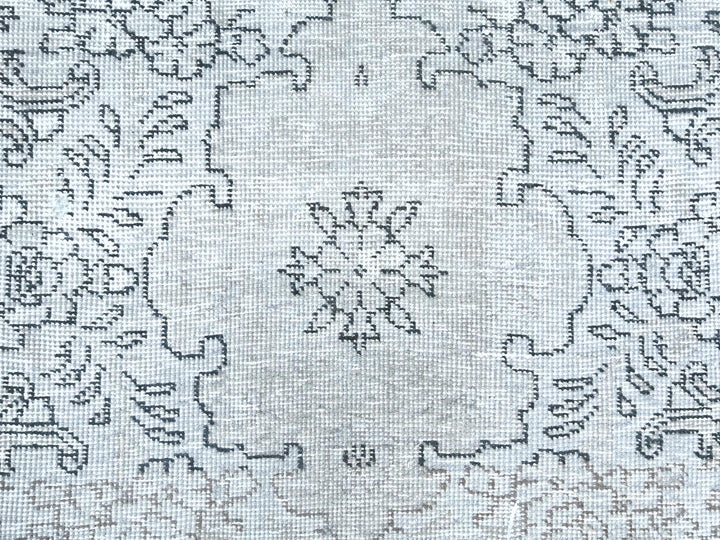 8'2" x 11'2" Vintage Hand Knotted Ivory Worn Wool Rectangle Oriental Rug - MOA10281704