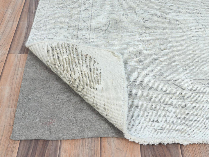 4'8" x 6'2" Vintage Hand Knotted Ivory Worn Wool Rectangle Oriental Rug - MOA10281714