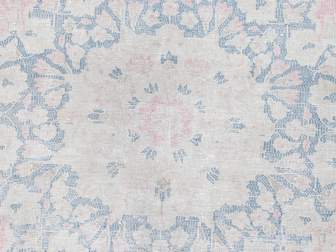 8'5" x 11'9" Vintage Hand Knotted Pink Worn Wool Rectangle Oriental Rug - MOA10281930
