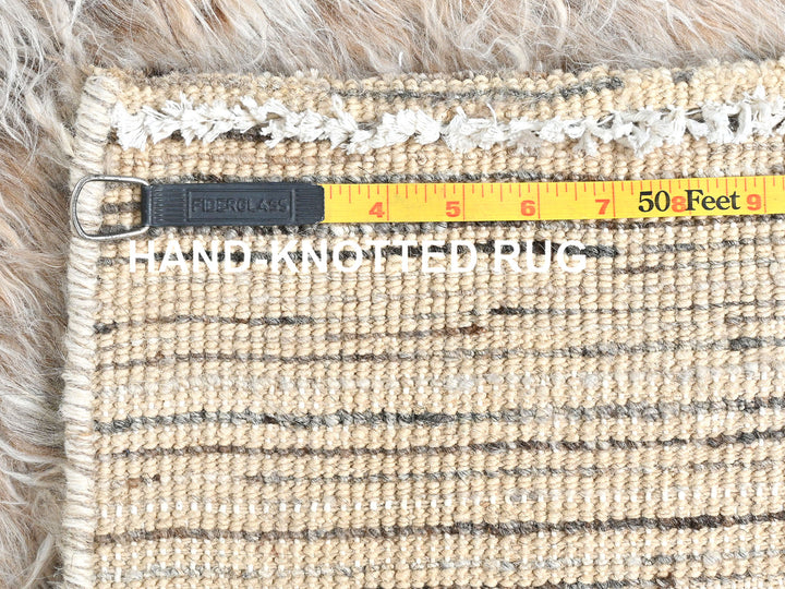 2'10" x 5'5" New Hand Knotted Beige Wool Rectangle Oriental Rug - MOA10282024
