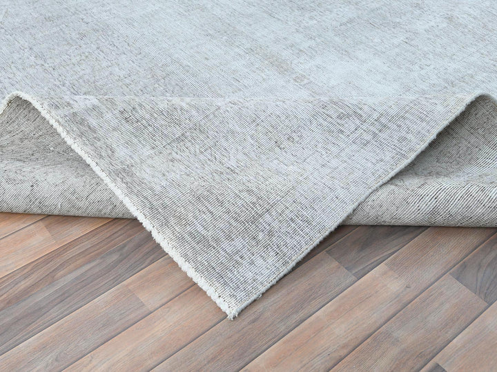 7'0" x 10'2" Vintage Hand Knotted Grey Wool Rectangle Oriental Rug - MOA10282105