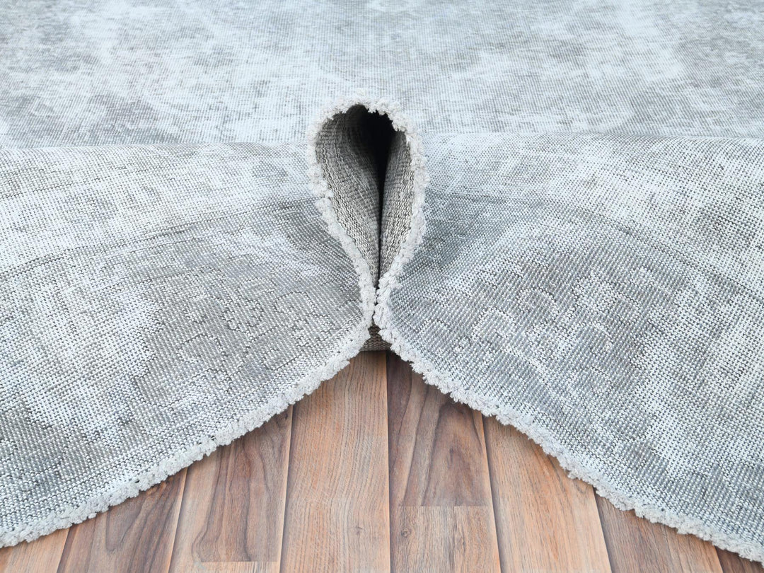 8'10" x 11'11" Vintage Hand Knotted Grey Wool Rectangle Oriental Rug - MOA10282339