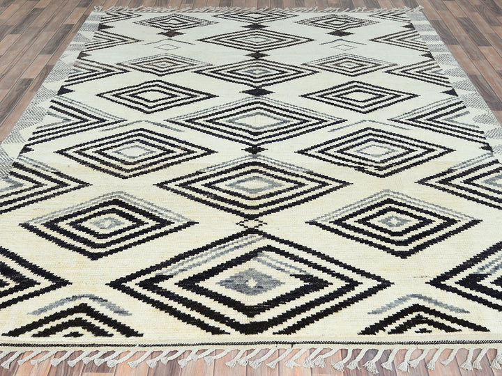 8'0" x 10'10" New Hand Knotted Ivory Wool Rectangle Oriental Rug - MOA10282970
