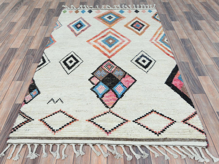 4'0" x 6'4" New Hand Knotted Ivory Wool Rectangle Oriental Rug - MOA10282977