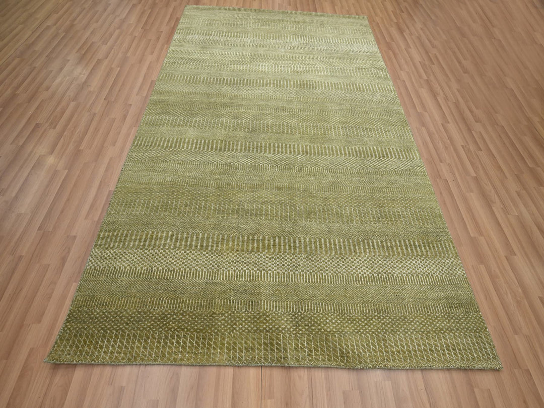 6'0" x 8'9" New Hand Knotted Brown Wool & Silk Rectangle Oriental Rug - MOA10283215