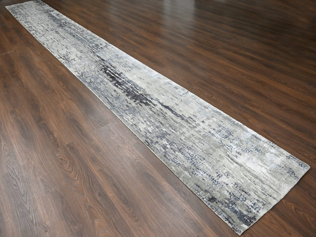 2'9" x 22'3" New Hand Knotted Grey Wool & Silk Runner Oriental Rug - MOA10284234
