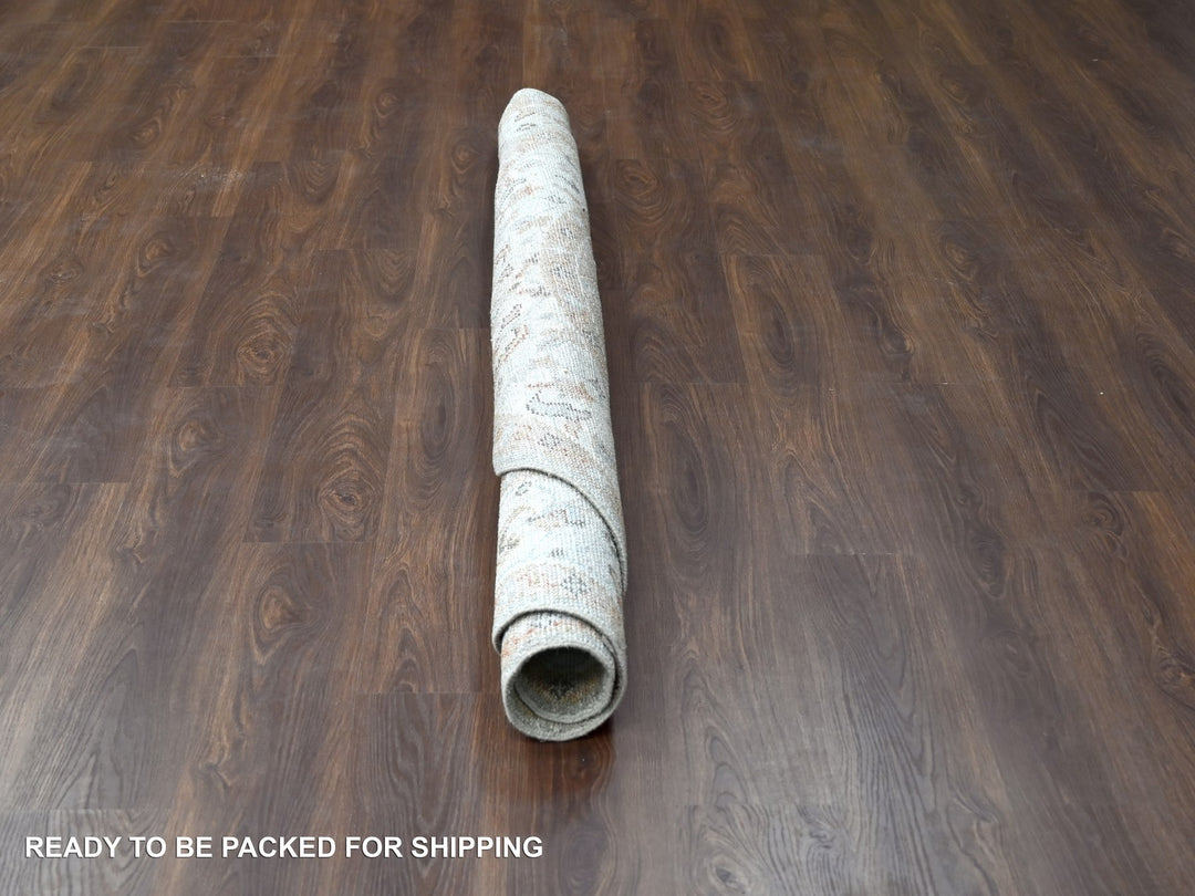 7'10" x 8'0" New Hand Knotted Grey Wool Round Oriental Rug - MOA10284403