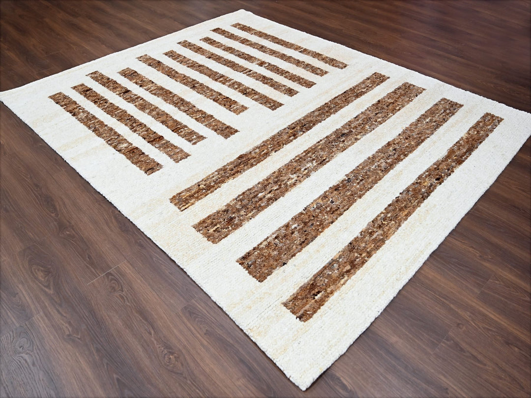8'2" x 9'10" New Hand Knotted Brown Wool Rectangle Oriental Rug - MOA10284442