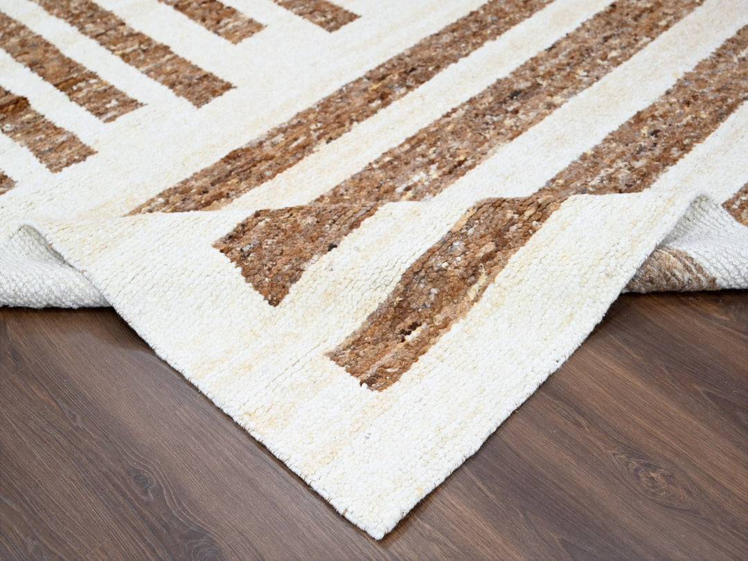 8'2" x 9'10" New Hand Knotted Brown Wool Rectangle Oriental Rug - MOA10284442
