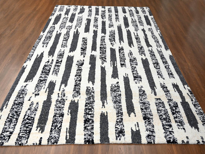 10'2" x 13'7" New Hand Knotted Black Wool Rectangle Oriental Rug - MOA10284443