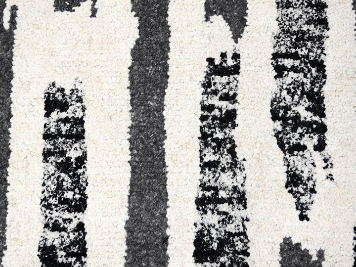 10'2" x 13'7" New Hand Knotted Black Wool Rectangle Oriental Rug - MOA10284443