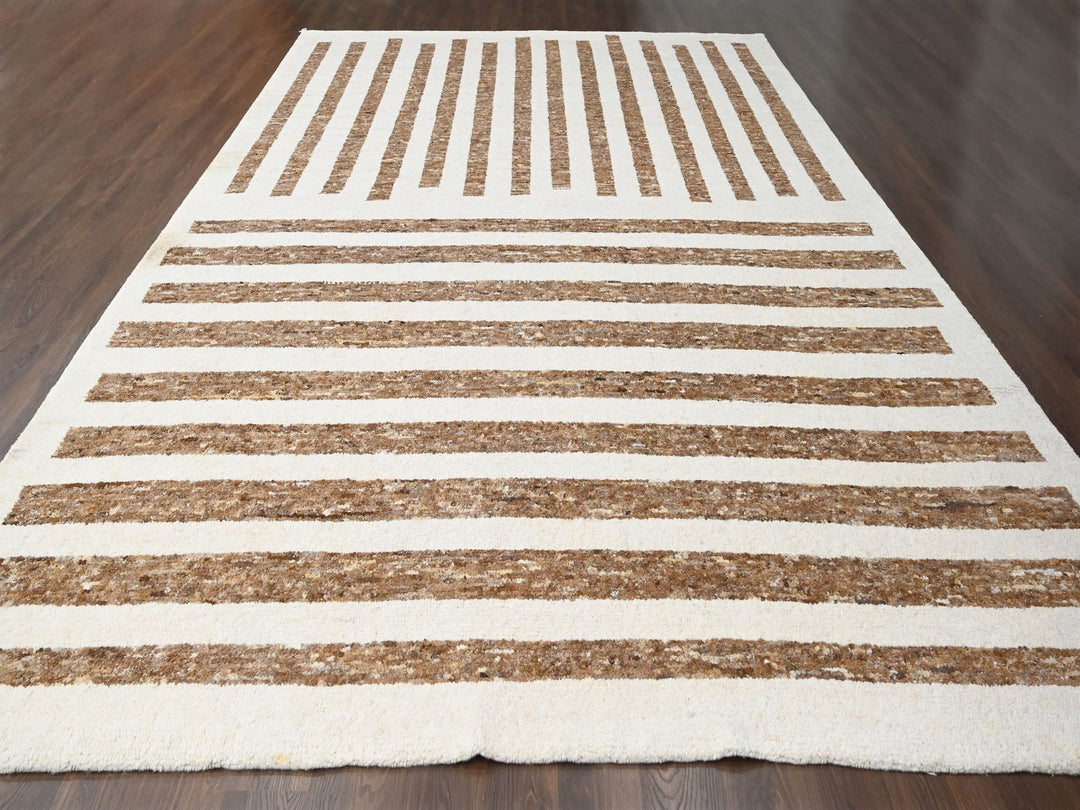 12'1" x 17'9" New Hand Knotted Brown Wool Rectangle Oriental Rug - MOA10284462