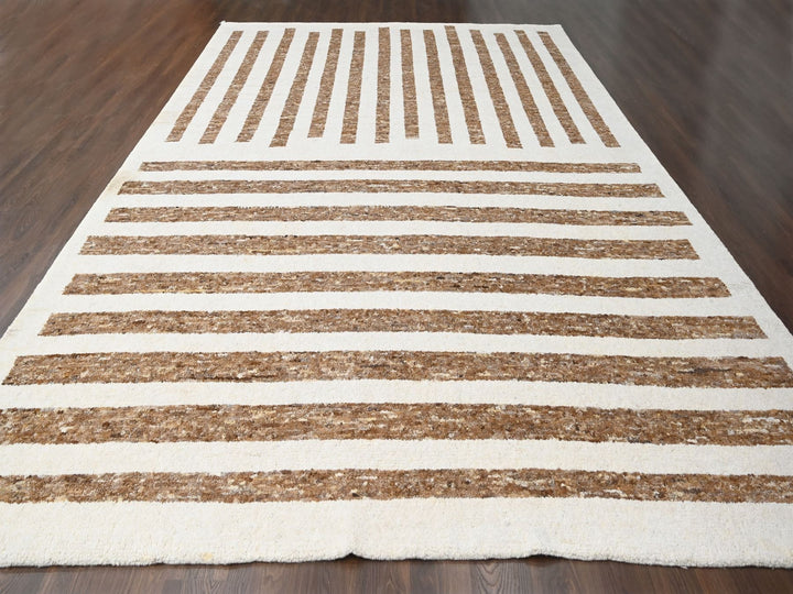 12'1" x 17'9" New Hand Knotted Brown Wool Rectangle Oriental Rug - MOA10284462