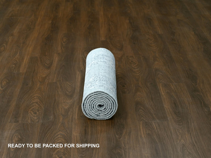 2'7" x 9'10" New Hand Knotted Grey Wool & Silk Runner Oriental Rug - MOA10284516