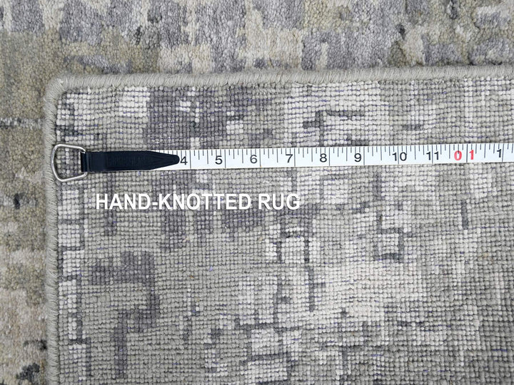2'7" x 9'10" New Hand Knotted Grey Wool & Silk Runner Oriental Rug - MOA10284516