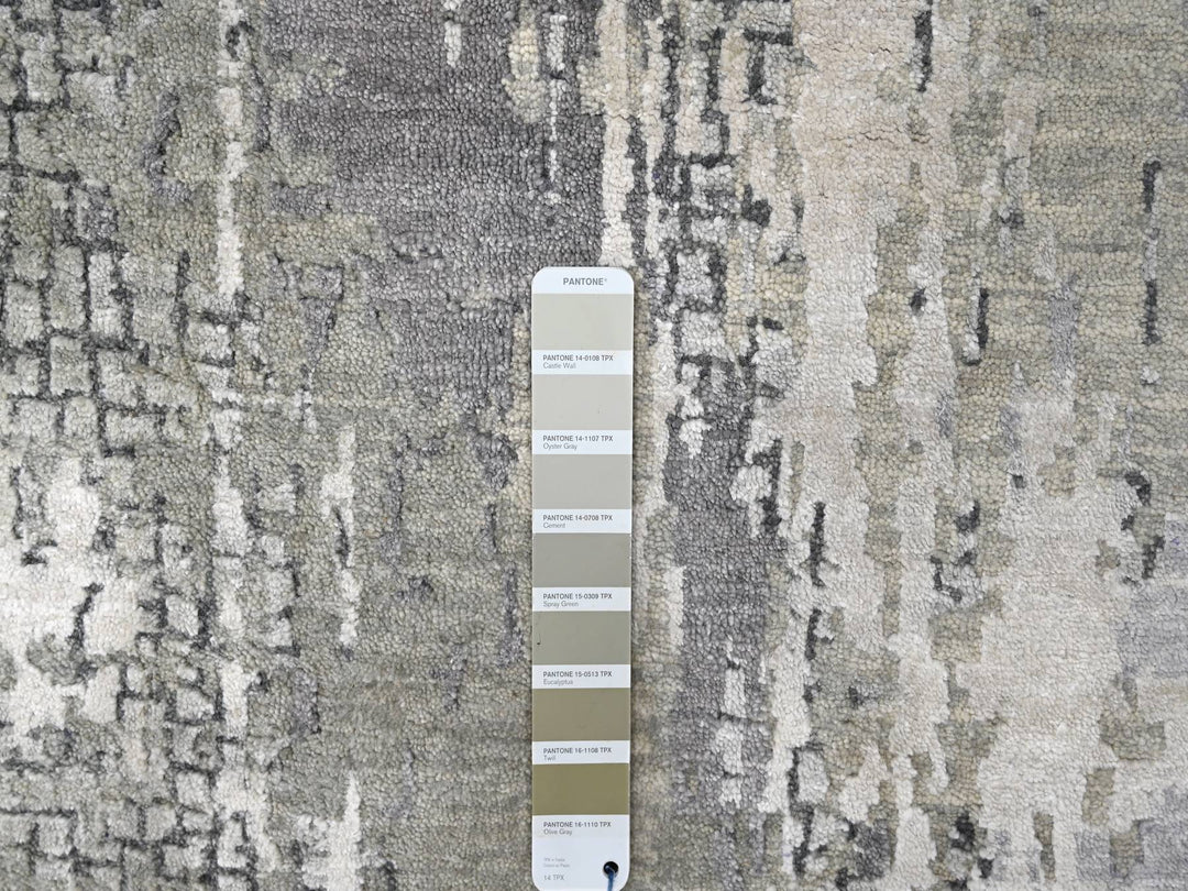 2'6" x 9'9" New Hand Knotted Grey Wool & Silk Runner Oriental Rug - MOA10284604