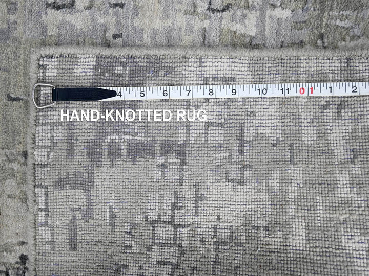 2'6" x 9'9" New Hand Knotted Grey Wool & Silk Runner Oriental Rug - MOA10284604