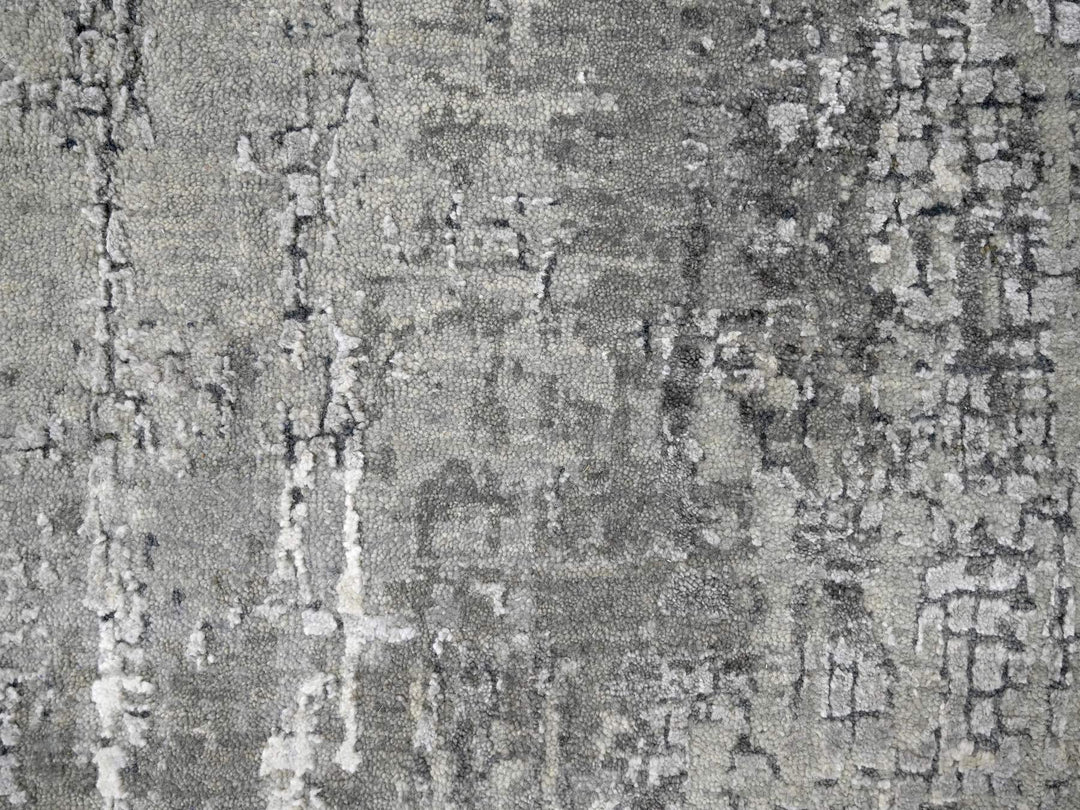 5'10" x 5'9" New Hand Knotted Grey Wool & Silk Square Oriental Rug - MOA10284605