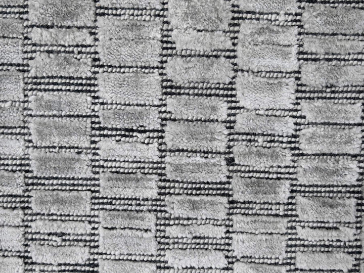 2'0" x 3'0" New Hand Loomed Grey Wool and Plant based Silk Rectangle Oriental Rug - MOA10284656