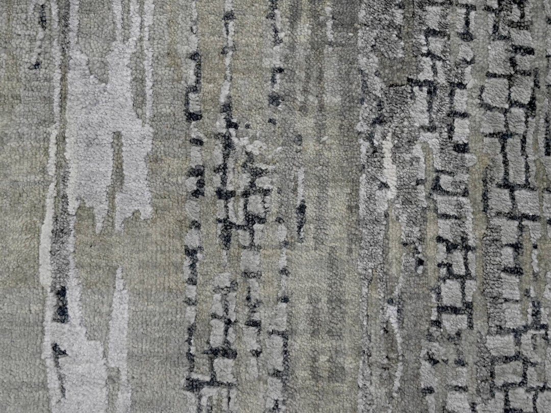 2'8" x 25'7" New Hand Knotted Grey Wool & Silk Runner Oriental Rug - MOA10284722
