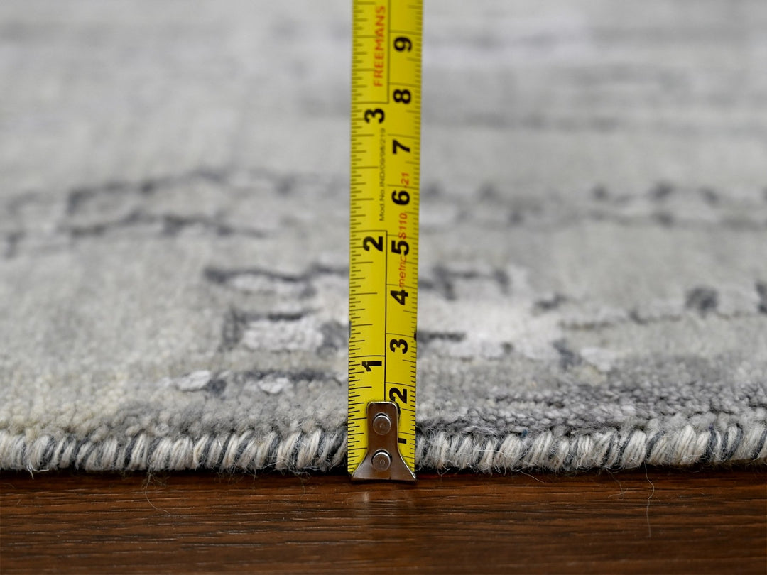2'8" x 25'7" New Hand Knotted Grey Wool & Silk Runner Oriental Rug - MOA10284722