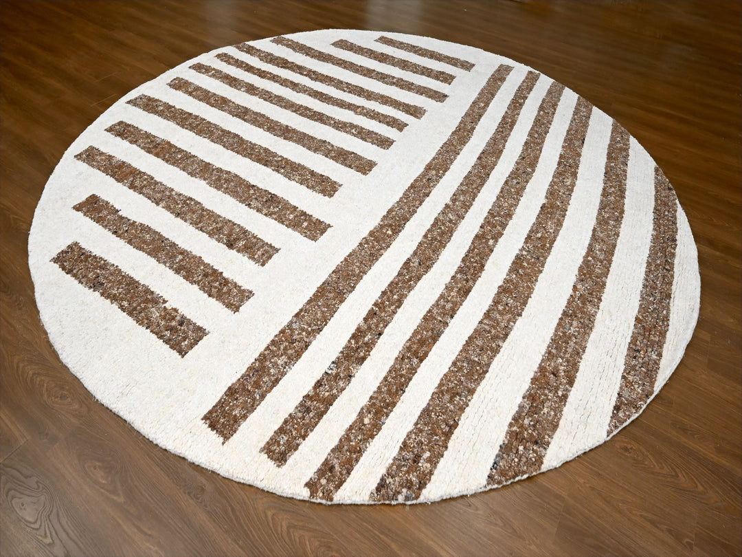 11'11" x 12'1" New Hand Knotted Brown Wool Round Oriental Rug - MOA10284846