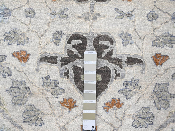 9'8" x 9'8" New Hand Knotted Grey Wool Square Oriental Rug - MOA10284859