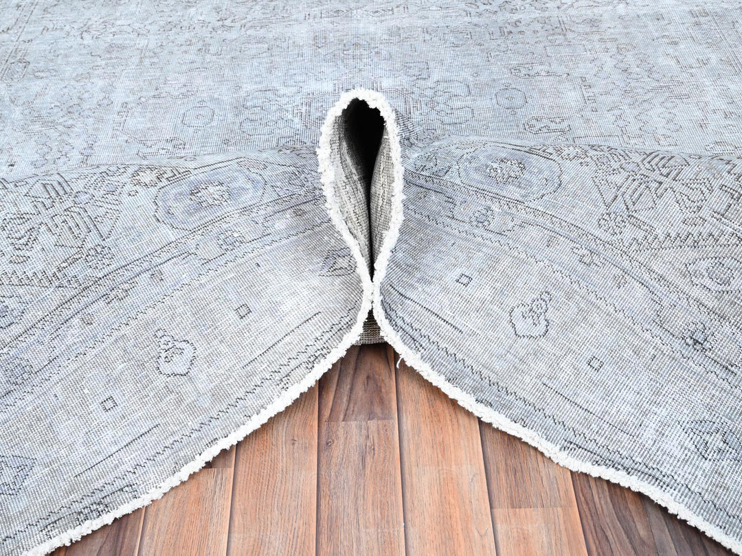 6'6" x 9'0" Vintage Hand Knotted Grey Wool Rectangle Oriental Rug - MOA10285396