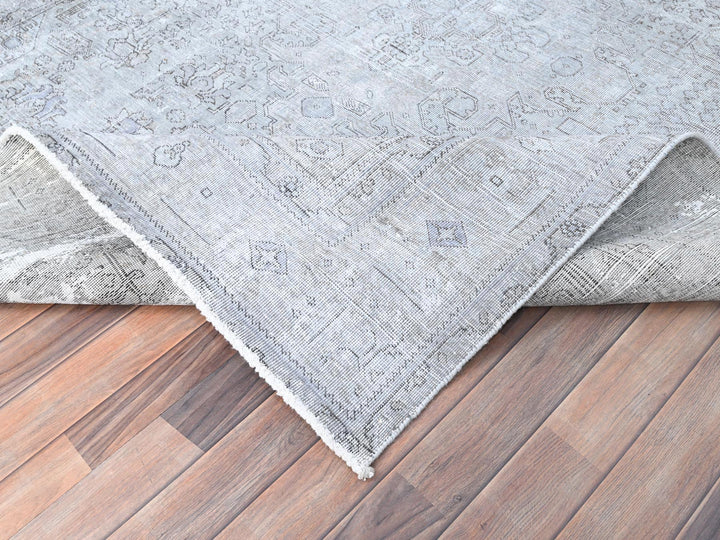 6'6" x 9'0" Vintage Hand Knotted Grey Wool Rectangle Oriental Rug - MOA10285396