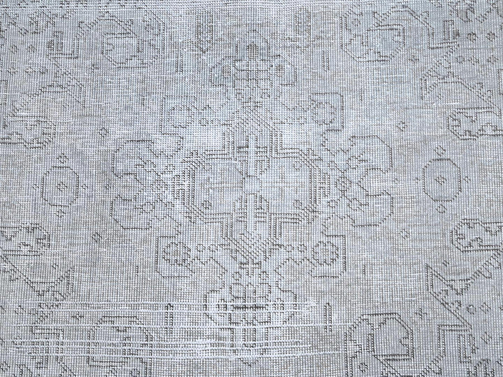 6'6" x 9'0" Vintage Hand Knotted Grey Wool Rectangle Oriental Rug - MOA10285396
