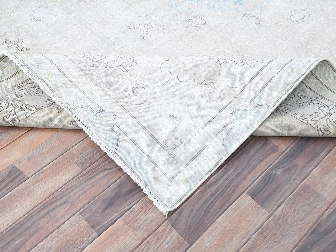 7'2" x 9'10" Vintage Hand Knotted Ivory Wool Rectangle Oriental Rug - MOA10285529