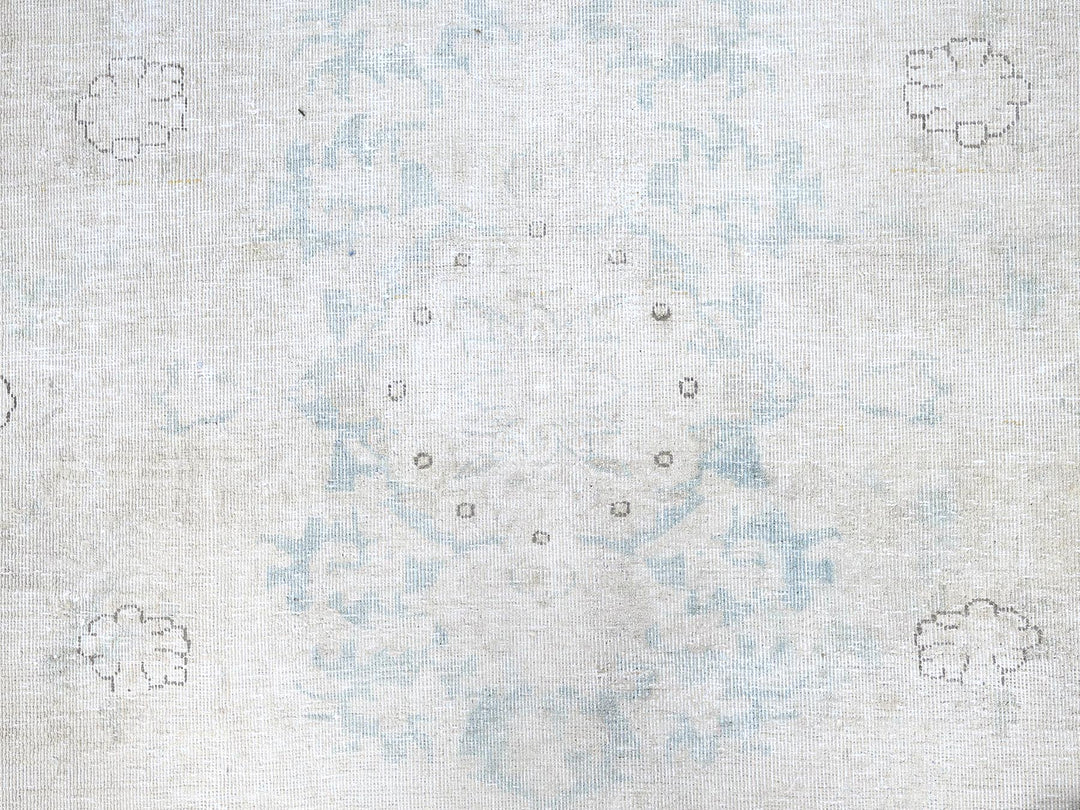 7'2" x 9'10" Vintage Hand Knotted Ivory Wool Rectangle Oriental Rug - MOA10285529