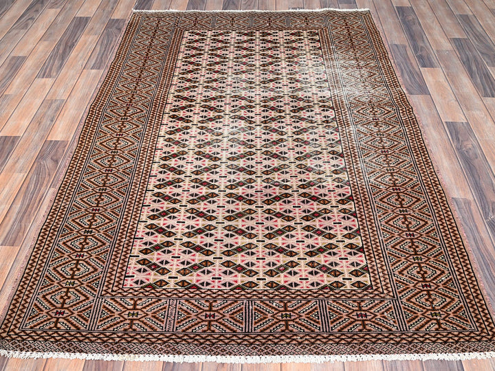 4'4" x 6'1" Vintage Hand Knotted Pink Wool Rectangle Oriental Rug - MOA10286057