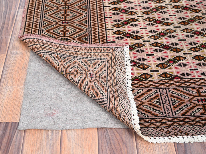 4'4" x 6'1" Vintage Hand Knotted Pink Wool Rectangle Oriental Rug - MOA10286057